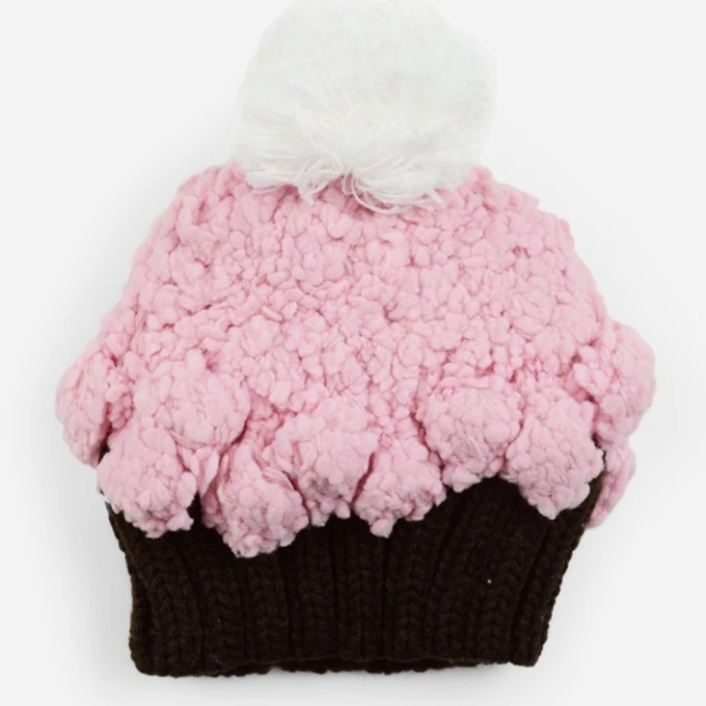 Bella cupcake knit hat